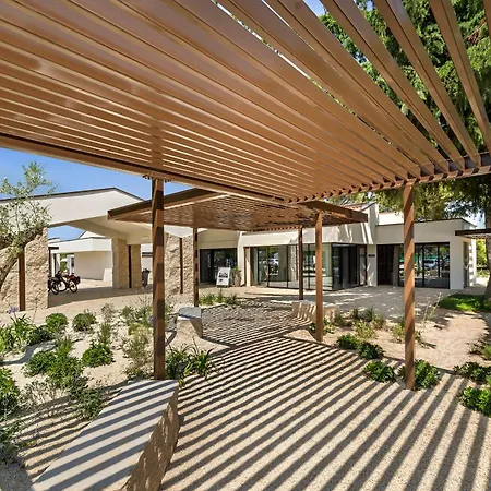 Maistra Koversada Covered Mobile Homes Village de vacances 4*