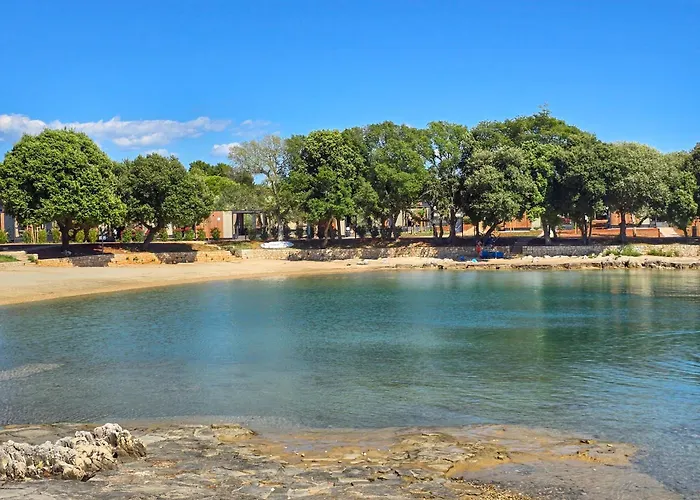 Maistra Koversada Covered Mobile Homes 브르사르