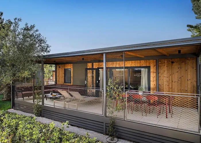 홀리데이파크 Maistra Koversada Covered Mobile Homes 브르사르