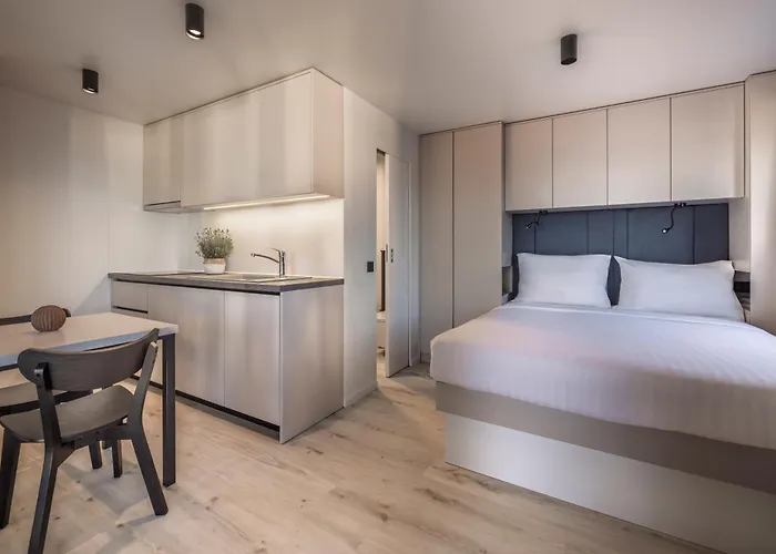 Maistra Koversada Covered Mobile Homes 4* 브르사르